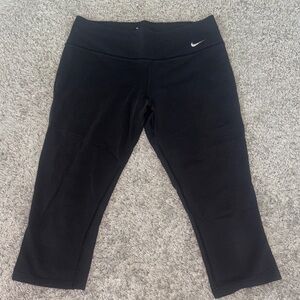 Nike Black Active capri Leggings Medium.